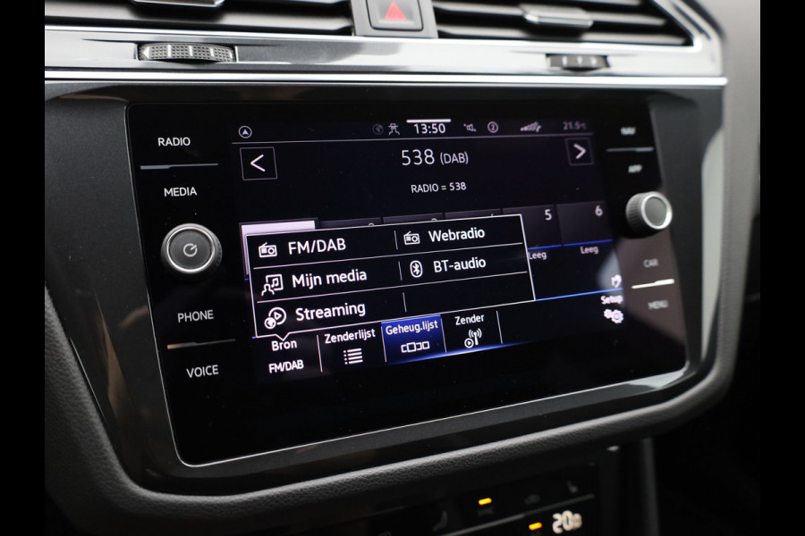 Volkswagen Tiguan 1.5 TSI R-Line Business+ | Panodak | Standkachel | Keyless | IQ Light | Black Style | Elk. A-klep | Prijs Rijklaar !!