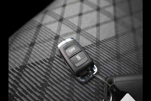 Volkswagen Tiguan 1.5 TSI R-Line Business+ | Panodak | Standkachel | Keyless | IQ Light | Black Style | Elk. A-klep | Prijs Rijklaar !!