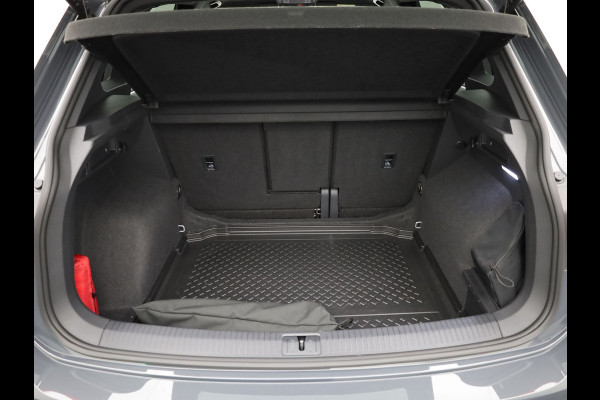 Volkswagen Tiguan 1.5 TSI R-Line Business+ | Panodak | Standkachel | Keyless | IQ Light | Black Style | Elk. A-klep | Prijs Rijklaar !!