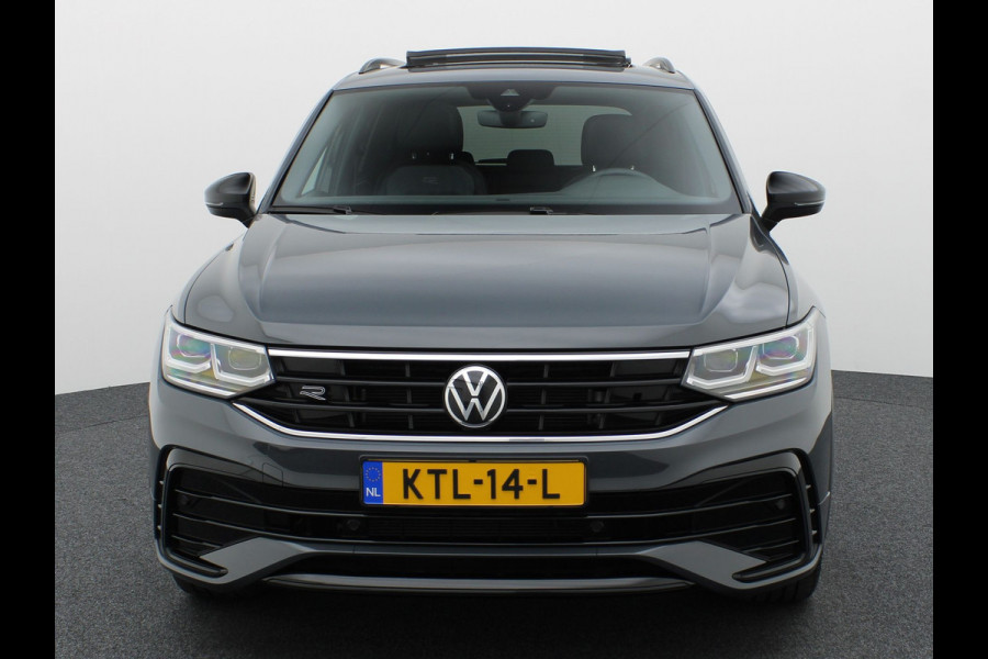 Volkswagen Tiguan 1.5 TSI R-Line Business+ | Panodak | Standkachel | Keyless | IQ Light | Black Style | Elk. A-klep | Prijs Rijklaar !!
