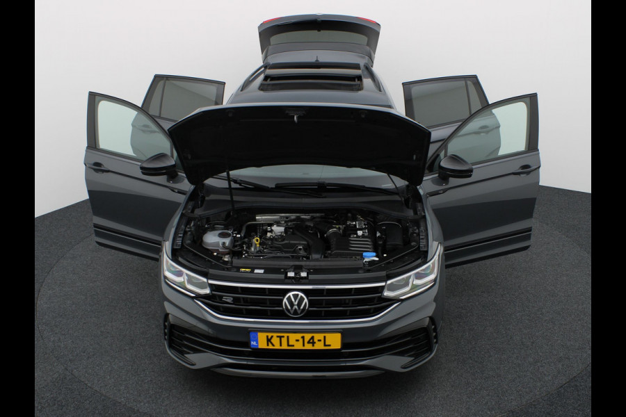 Volkswagen Tiguan 1.5 TSI R-Line Business+ | Panodak | Standkachel | Keyless | IQ Light | Black Style | Elk. A-klep | Prijs Rijklaar !!