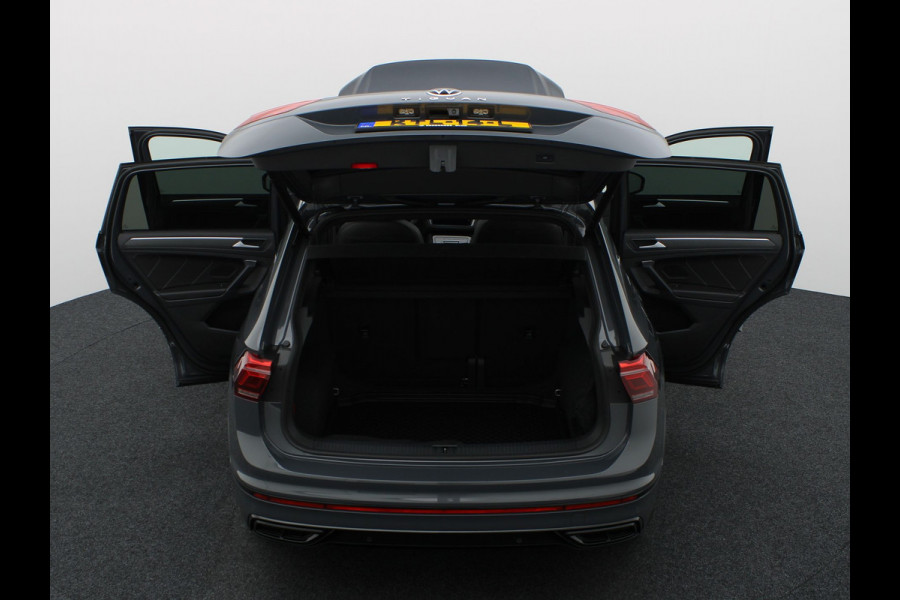 Volkswagen Tiguan 1.5 TSI R-Line Business+ | Panodak | Standkachel | Keyless | IQ Light | Black Style | Elk. A-klep | Prijs Rijklaar !!