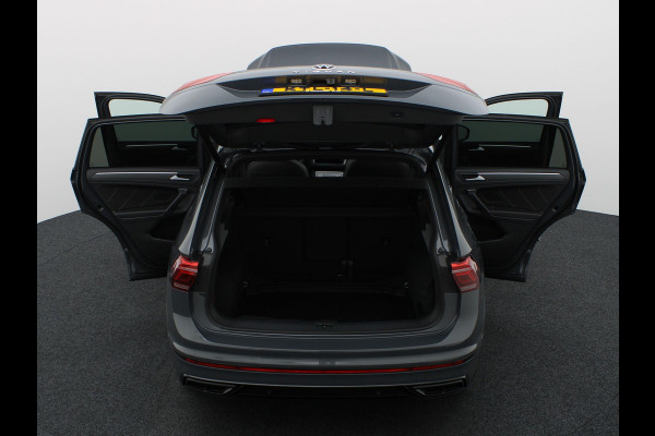 Volkswagen Tiguan 1.5 TSI R-Line Business+ | Panodak | Standkachel | Keyless | IQ Light | Black Style | Elk. A-klep | Prijs Rijklaar !!