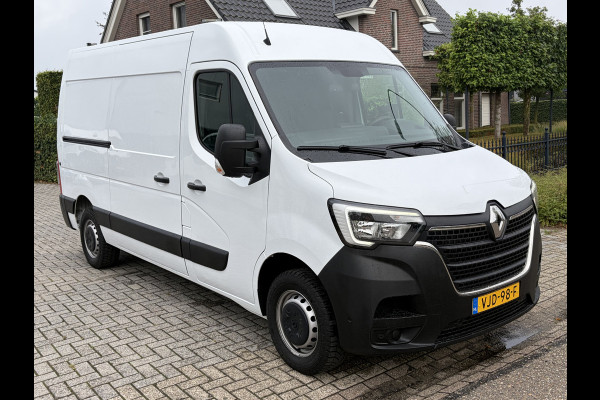 Renault Master T35 2.3 dCi 135PK Euro6 L2H2 ✓ 3-zits ✓ camera ✓ trekhaak 2500KG ✓ omvormer