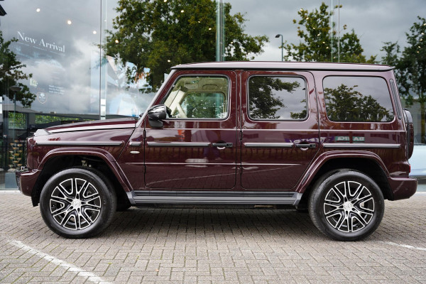 Mercedes-Benz G-Klasse 580 / 116 kWh / Robijnrood / Leder Beige / Grille Verlicht