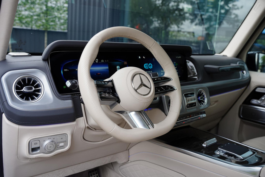 Mercedes-Benz G-Klasse 580 / 116 kWh / Robijnrood / Leder Beige / Grille Verlicht