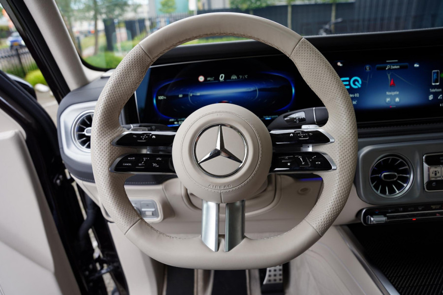 Mercedes-Benz G-Klasse 580 / 116 kWh / Robijnrood / Leder Beige / Grille Verlicht