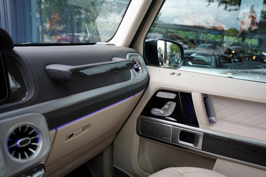 Mercedes-Benz G-Klasse 580 / 116 kWh / Robijnrood / Leder Beige / Grille Verlicht