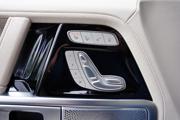 Mercedes-Benz G-Klasse 580 / 116 kWh / Robijnrood / Leder Beige / Grille Verlicht