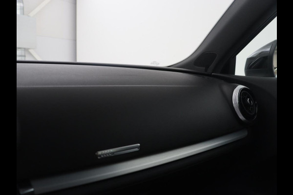 Audi A3 Sportback 1.5 TFSI CoD Sport S Line Edition | Half leder | Drive select | Climate control | Navigatie | BLuetooth | Virtueel dashboard | Full LED | 18" velgen