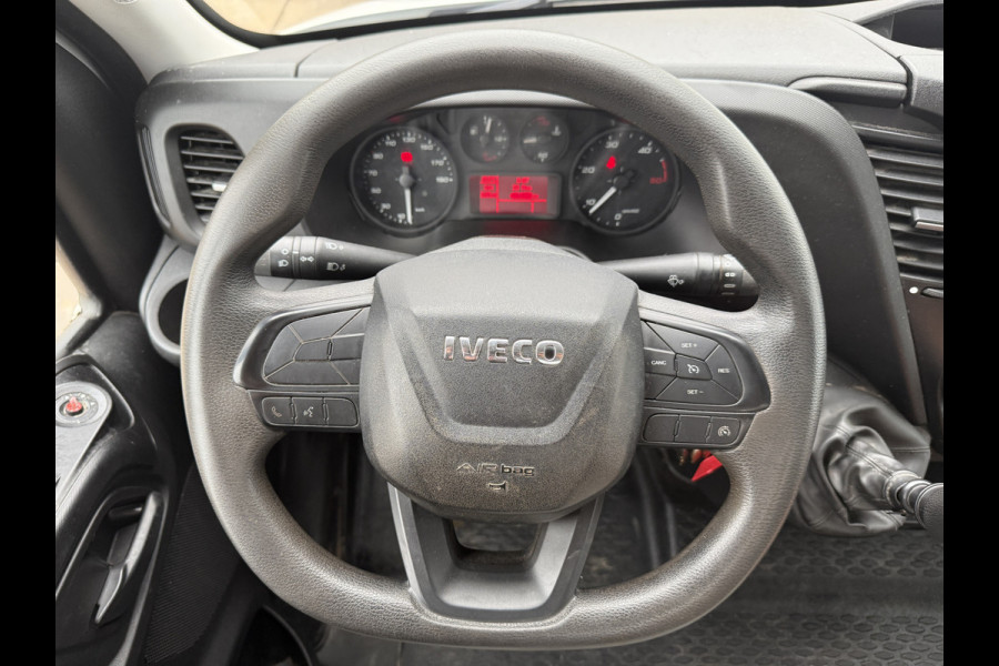 Iveco Daily 35C16 3.0 L4 Kipper Dubbellucht Airco Cruise Control 3.5T Trekhaak Lederen bekleding Benne Tipper