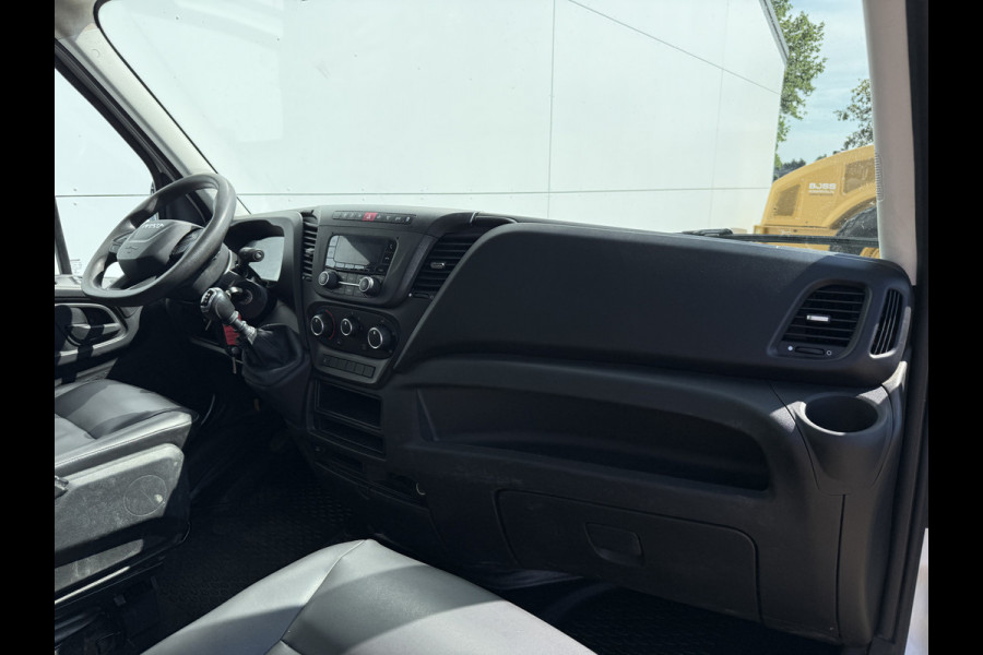 Iveco Daily 35C16 3.0 Dubbele Cabine Kipper Dubbellucht 3,5t Trekhaak 6 Stoelen Airco Cruise Control Benne Tipper