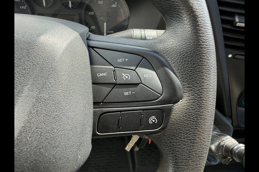 Iveco Daily 35C16 3.0 Dubbele Cabine Kipper Dubbellucht 3,5t Trekhaak 6 Stoelen Airco Cruise Control Benne Tipper