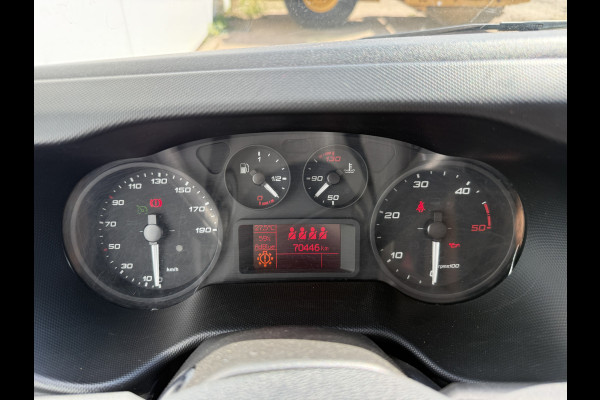 Iveco Daily 35C16 3.0 Dubbele Cabine Kipper Dubbellucht 3,5t Trekhaak 6 Stoelen Airco Cruise Control Benne Tipper