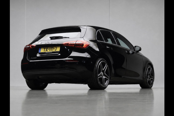 Mercedes-Benz A-Klasse 200 Business Solution Sport (CARPLAY,LED,DIGITAL COCKPIT,SPORTSTOELEN,CAMERA,NAVI,PDC,NETTESTAAT)