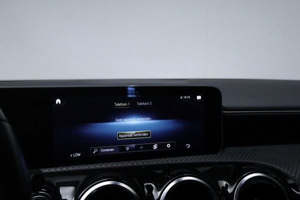 Mercedes-Benz A-Klasse 200 Business Solution Sport (CARPLAY,LED,DIGITAL COCKPIT,SPORTSTOELEN,CAMERA,NAVI,PDC,NETTESTAAT)