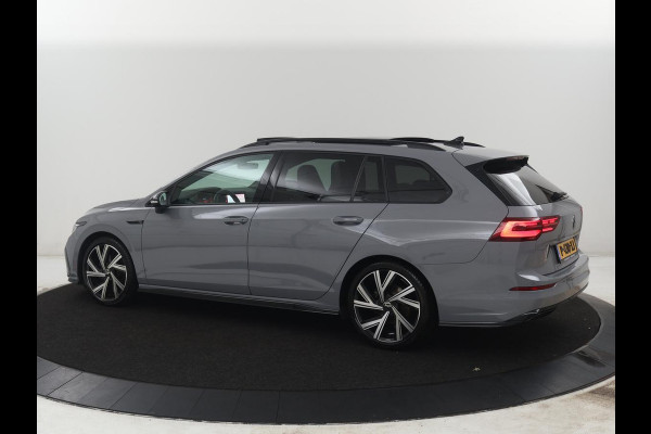 Volkswagen Golf Variant 1.5 eTSI R-Line Business | Panoramadak | Sportstoelen | Adaptive cruise | Stuur/stoel verwarming | Park assist | Navigatie | Carplay | Sfeerverlichting | Climate control | 18" velgen
