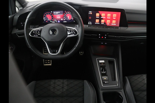 Volkswagen Golf Variant 1.5 eTSI R-Line Business | Panoramadak | Sportstoelen | Adaptive cruise | Stuur/stoel verwarming | Park assist | Navigatie | Carplay | Sfeerverlichting | Climate control | 18" velgen