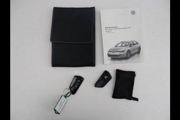 Volkswagen Golf Variant 1.5 eTSI R-Line Business | Panoramadak | Sportstoelen | Adaptive cruise | Stuur/stoel verwarming | Park assist | Navigatie | Carplay | Sfeerverlichting | Climate control | 18" velgen