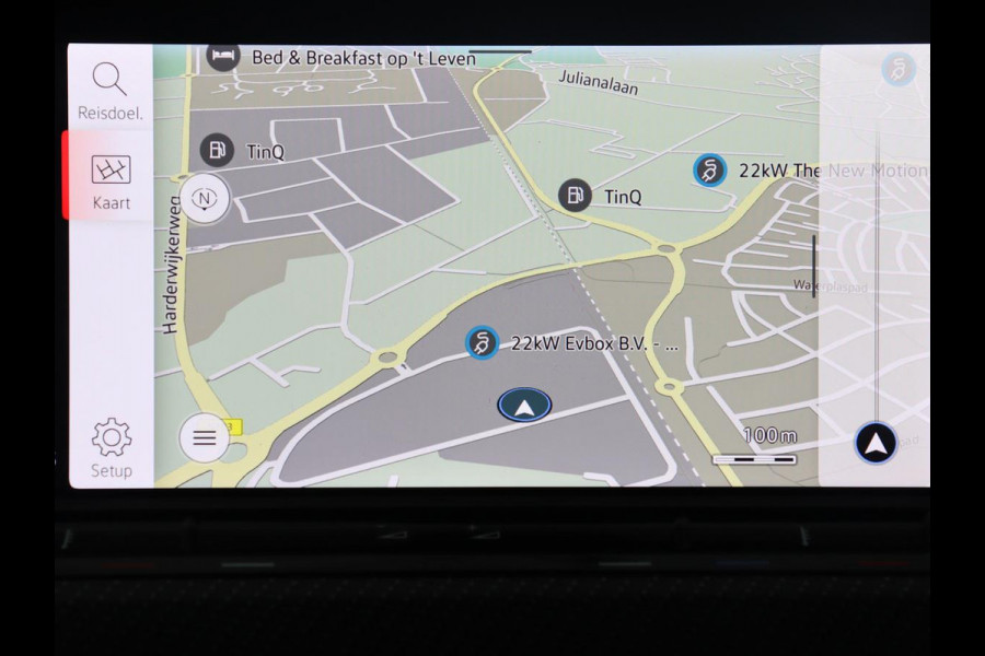 Volkswagen Golf Variant 1.5 eTSI R-Line Business | Panoramadak | Sportstoelen | Adaptive cruise | Stuur/stoel verwarming | Park assist | Navigatie | Carplay | Sfeerverlichting | Climate control | 18" velgen