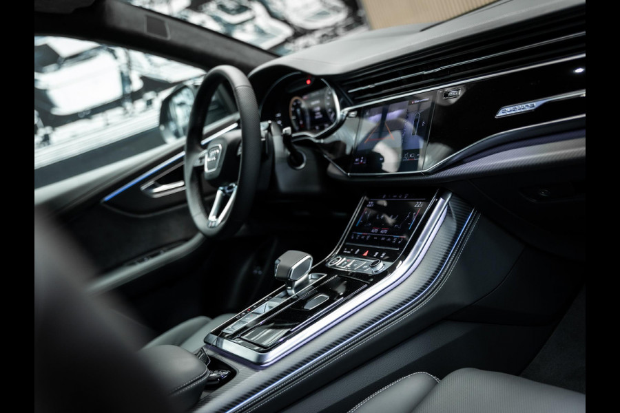 Audi Q8 60 TFSI e quattro Pro Line S Competition Z.G.A.N Q8 60 eTFSI Nardo Grey