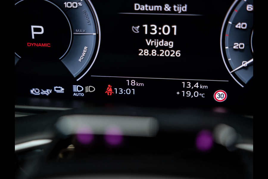 Audi Q8 60 TFSI e quattro Pro Line S Competition Z.G.A.N Q8 60 eTFSI Nardo Grey
