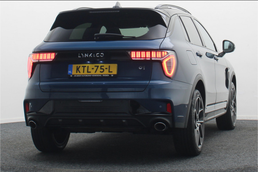 Lynk & Co 01 1.5 Plug-in Hybrid 360° Camera, Panoramadak, Apple Carplay, ACC, Keyless, Zwarte hemel, LED, 20''