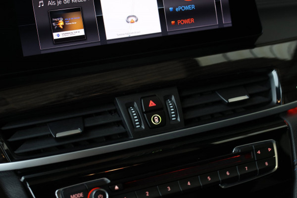 BMW X1 XDrive25e M-Sport *Pano*H/K*Head-Up*Keyless*Trekhaak*Led*