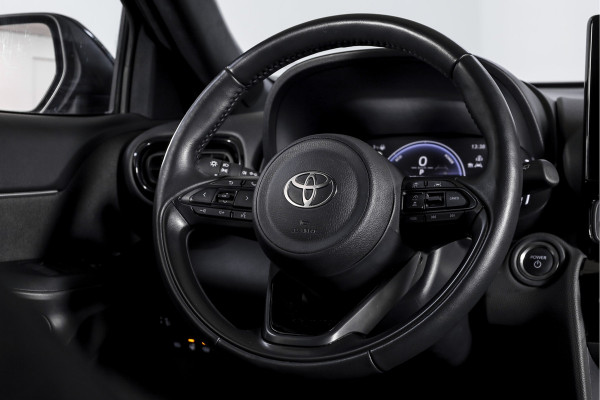 Toyota Yaris Cross 1.5 Hybrid 115 Dynamic | Dig.Cockpit | Adapt.Cruise | Stoel-+stuurverwarming | Camera | PDC | NAV+App.Connect | Auto.Airco | LM 17" | 3906