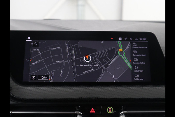 BMW 1-serie 118i Business Edition | Half leder | Cruise control | Stoelverwarming | Navigatie | Carplay | Park assist | Climate control | Virtual dashboard | 17" velgen
