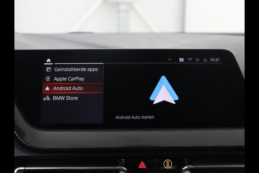 BMW 1-serie 118i Business Edition | Half leder | Cruise control | Stoelverwarming | Navigatie | Carplay | Park assist | Climate control | Virtual dashboard | 17" velgen