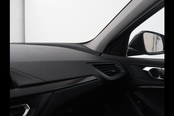 BMW 1-serie 118i Business Edition | Half leder | Cruise control | Stoelverwarming | Navigatie | Carplay | Park assist | Climate control | Virtual dashboard | 17" velgen