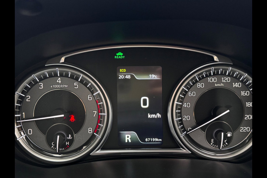 Suzuki Vitara 1.5 Hybrid Style | Panoramadak | Suzuki dealer onderhouden | Stoelverwarming | Camera |