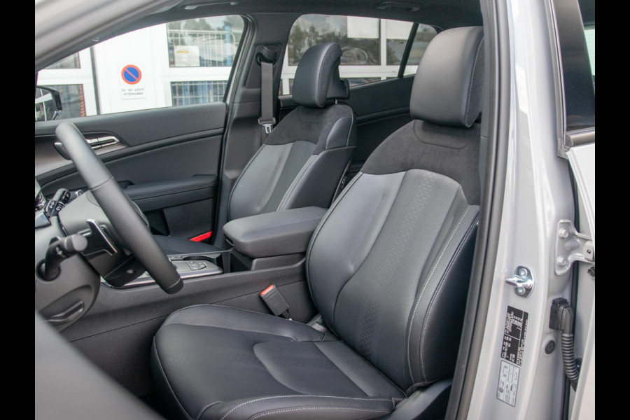 Kia Sportage 1.6 T-GDi Plug-in Hybrid Black Edition Advanced | Direct leverbaar | Full Options | o.a. 19"Velgen | Pano dak | Stoelverw. achterbank | Direct leverbaar!