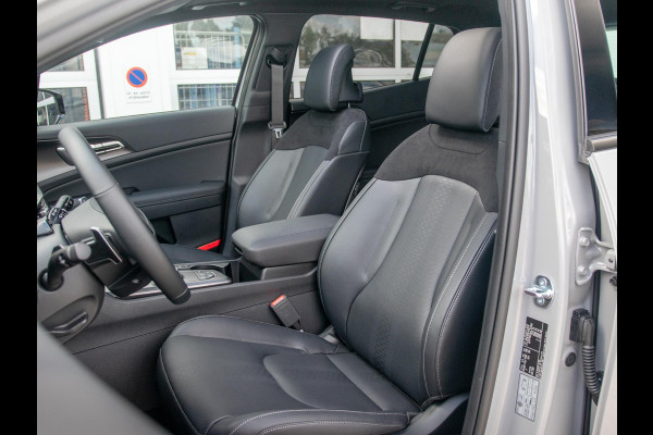 Kia Sportage 1.6 T-GDi Plug-in Hybrid Black Edition Advanced | Direct leverbaar | Full Options | o.a. 19"Velgen | Pano dak | Stoelverw. achterbank | Direct leverbaar!