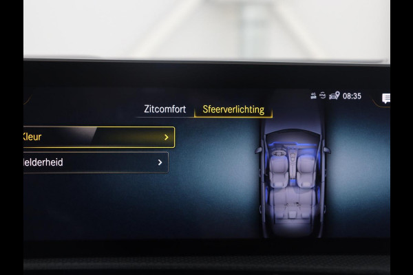 Mercedes-Benz A-Klasse 250 Premium Plus | Panoramadak | Leder/alcantara | Memory | Cruise control | Stoelverwarming | Sfeerverlichting | Navigatie | Carplay | Climate control | Camera | Park assist