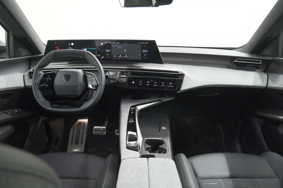 Peugeot 5008 1.2 Hybrid 136 GT 7p | Adaptieve Cruise Control | Camera | Elektrische Kofferklep | Stoelverwarming