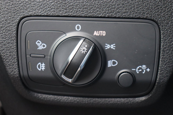 Audi Q2 35 TFSI S Edition org.NL S-line carplay