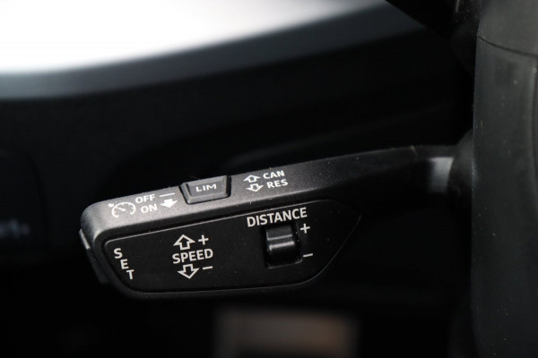 Audi Q2 35 TFSI S Edition org.NL S-line carplay