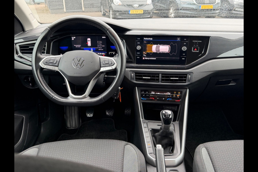 Volkswagen Polo 1.0 TSI Life Business, achteruitrijcamera, climaat controle, lmv,digitaal cockpit, 1 e eigenaar, NL auto met nap