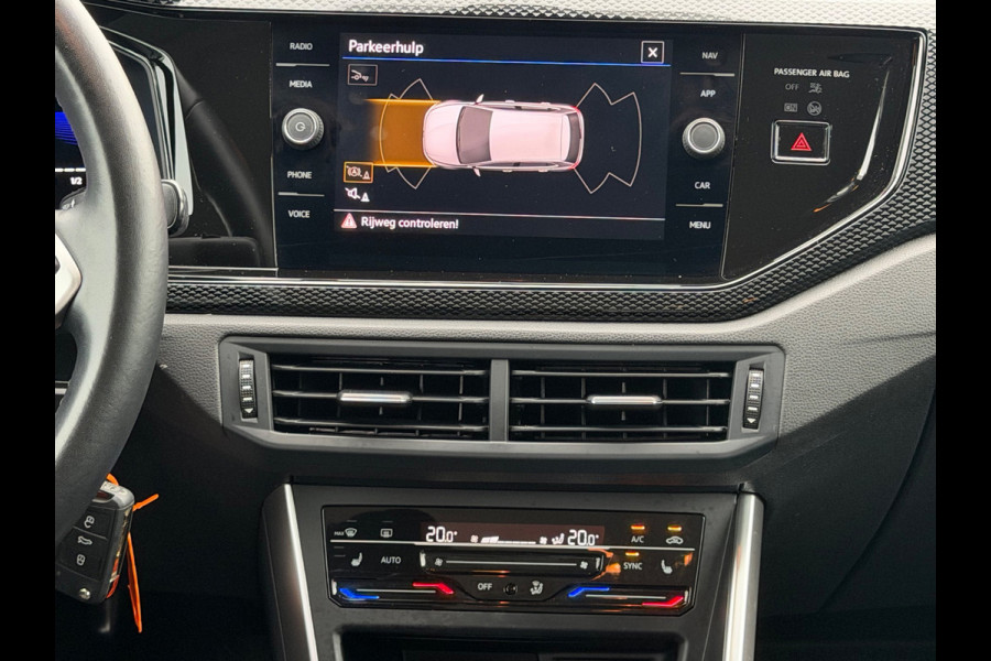 Volkswagen Polo 1.0 TSI Life Business, achteruitrijcamera, climaat controle, lmv,digitaal cockpit, 1 e eigenaar, NL auto met nap