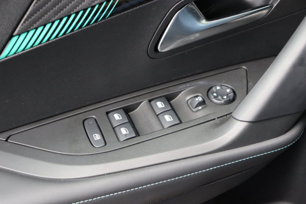Peugeot 2008 1.2 PureTech Allure Pack org.NL camera