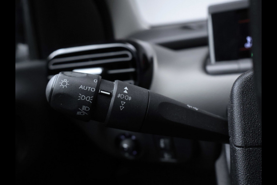 Citroën C4 Cactus 1.2 PureTech Business Sport (APPLE CARPLAY,NAVI,PDC,CLIMATE,CRUISE,GETINT,LED,SPORTSTOELEN,LM VELGEN)