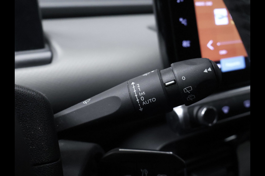 Citroën C4 Cactus 1.2 PureTech Business Sport (APPLE CARPLAY,NAVI,PDC,CLIMATE,CRUISE,GETINT,LED,SPORTSTOELEN,LM VELGEN)