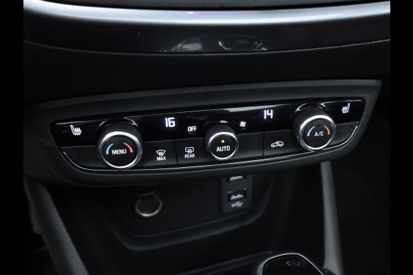 Opel Crossland X 1.2 Turbo Ultimate Sport (PANORAMADAK,APPLE CARPLAY,NAVI,STOEL/STUUR VERWARMING,GETINT,SPORTSTOELEN,LM VELGEN)
