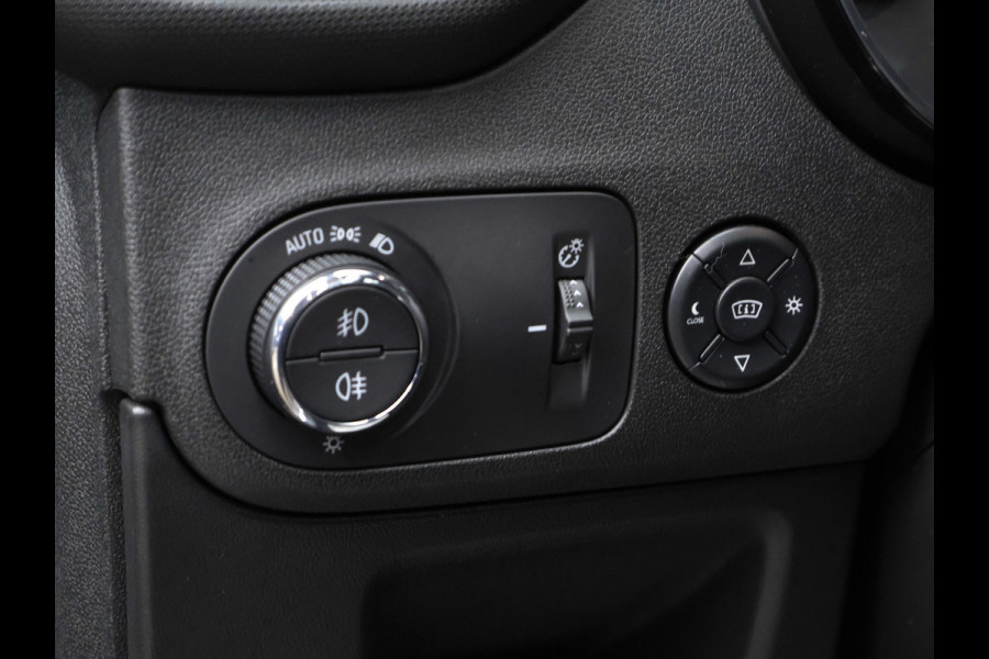 Opel Crossland X 1.2 Turbo Ultimate Sport (PANORAMADAK,APPLE CARPLAY,NAVI,STOEL/STUUR VERWARMING,GETINT,SPORTSTOELEN,LM VELGEN)