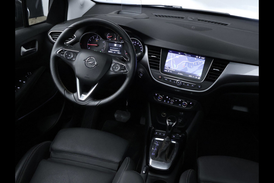 Opel Crossland X 1.2 Turbo Ultimate Sport (PANORAMADAK,APPLE CARPLAY,NAVI,STOEL/STUUR VERWARMING,GETINT,SPORTSTOELEN,LM VELGEN)