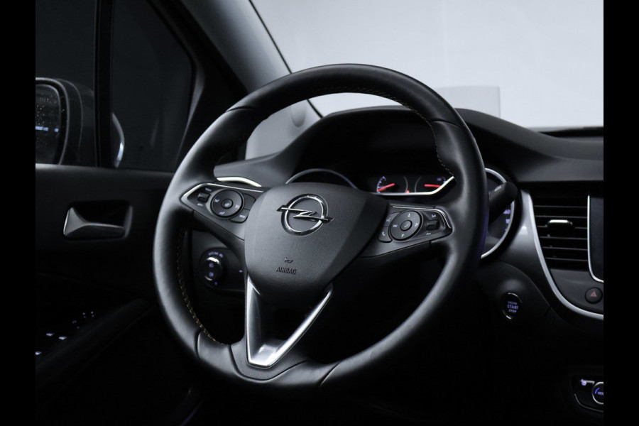 Opel Crossland X 1.2 Turbo Ultimate Sport (PANORAMADAK,APPLE CARPLAY,NAVI,STOEL/STUUR VERWARMING,GETINT,SPORTSTOELEN,LM VELGEN)