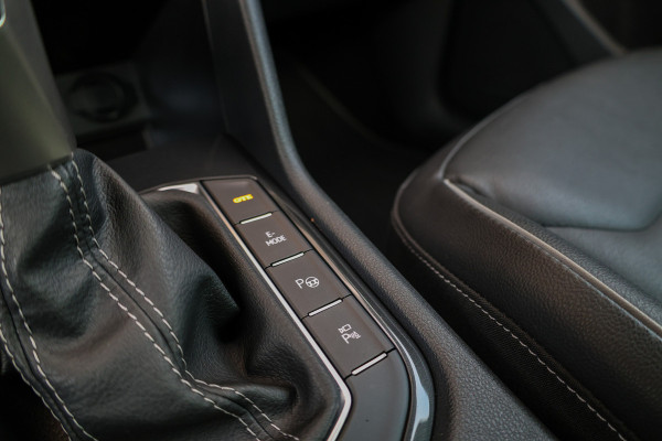 Volkswagen Tiguan 1.4 TSI eHybrid R-Line Business+ | VOL! | BTW | PANO | LEDER | 2X MEMORY | ACC | 360 | 4X STOELVERW | STUURVERWARMING |