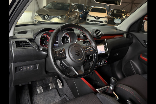 Suzuki Swift 1.4 Sport Smart Hybrid | Navi | Carplay | Dodehoek | Camera | 17" | Stoelverwarming | ACC | 100% Suzuki Dealer onderhouden!